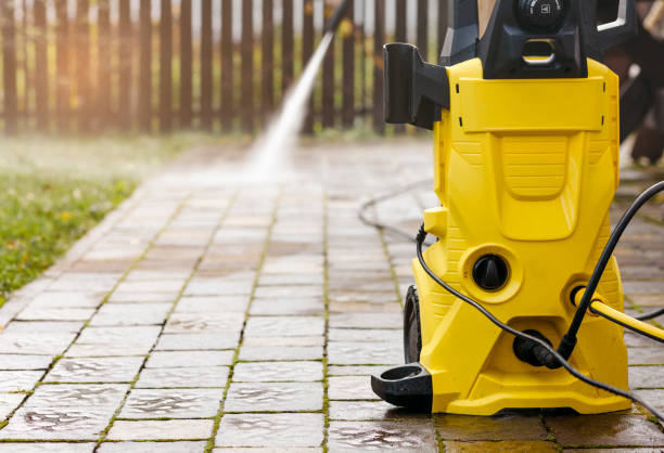 Professional Pressure washing in Inglenook, CT